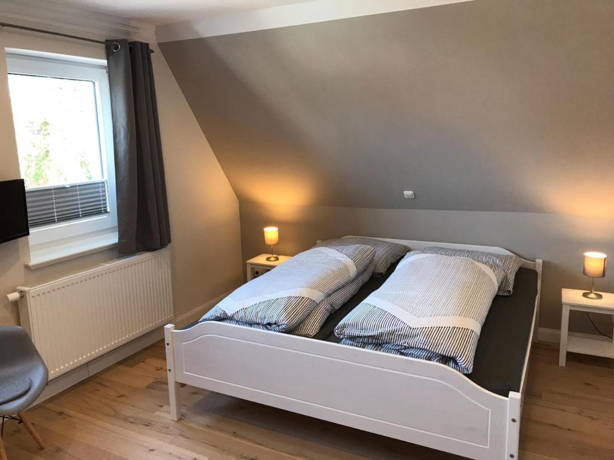 Ferienwohnung „Opa'S Tohuus“Mit Fahrraedern, Husum Husum  Kültér fotó