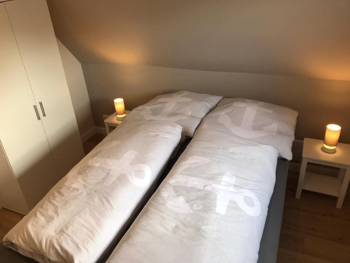 Ferienwohnung „Opa'S Tohuus“Mit Fahrraedern, Husum Husum  Kültér fotó