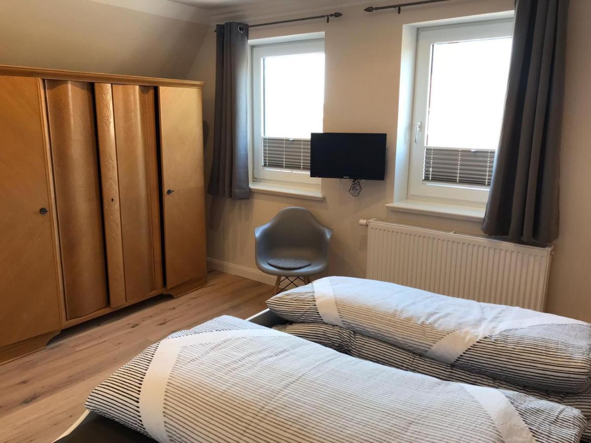 Ferienwohnung „Opa'S Tohuus“Mit Fahrraedern, Husum Husum  Kültér fotó